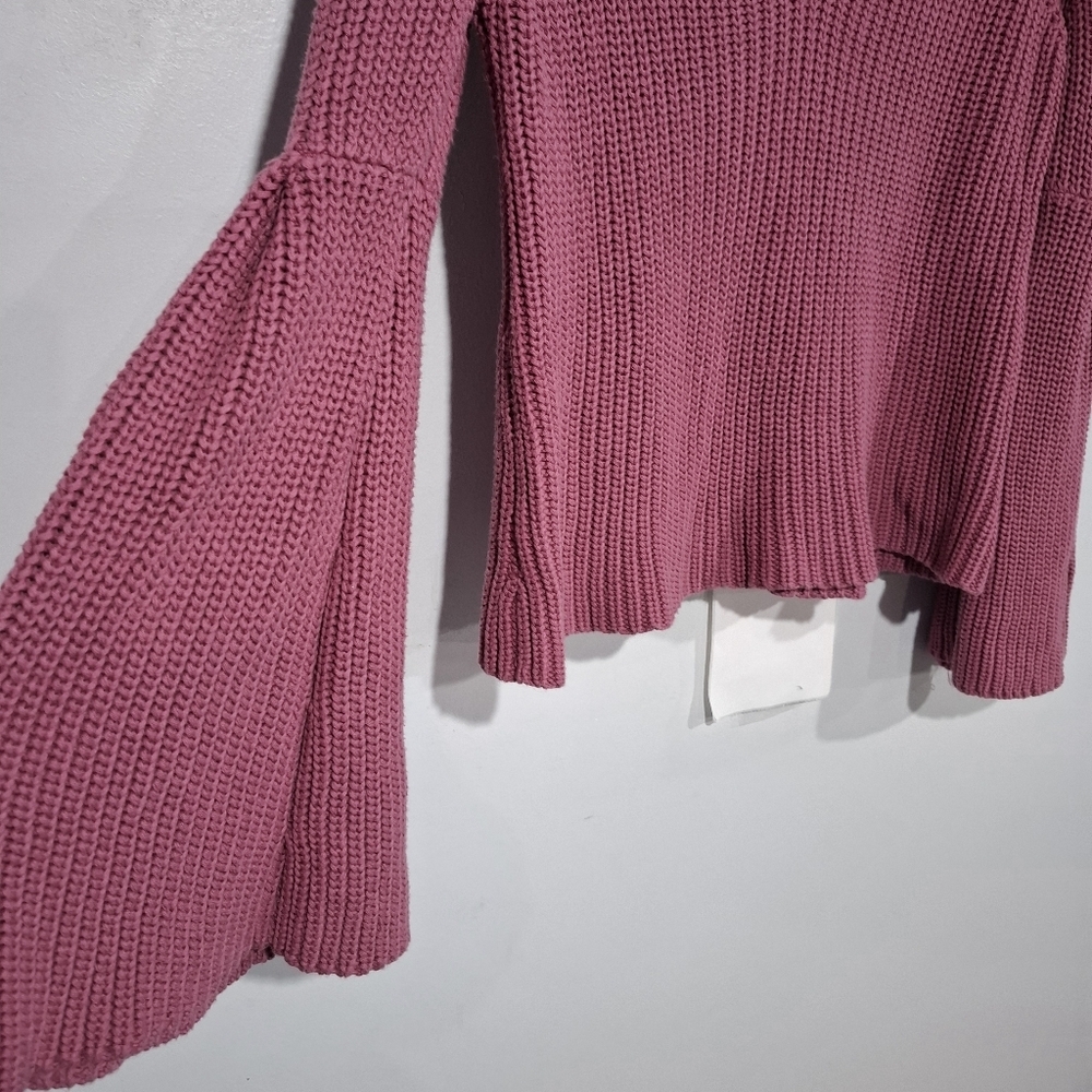Free People Pink Textured Knit Top Rose Pink Damsel Bell Sleeve V-Neck Boho Sz S - Picture 4 of 12